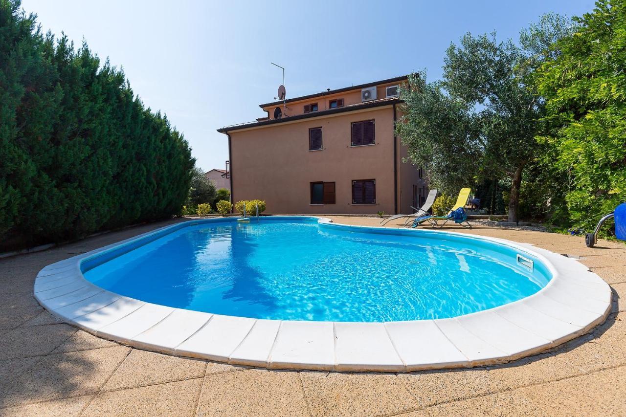 Apartments With A Swimming Pool Novigrad - 7078 Esterno foto