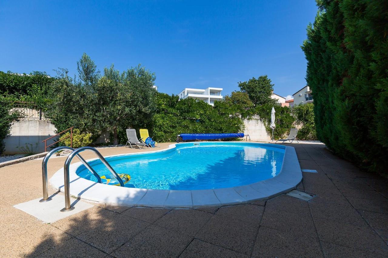 Apartments With A Swimming Pool Novigrad - 7078 Esterno foto