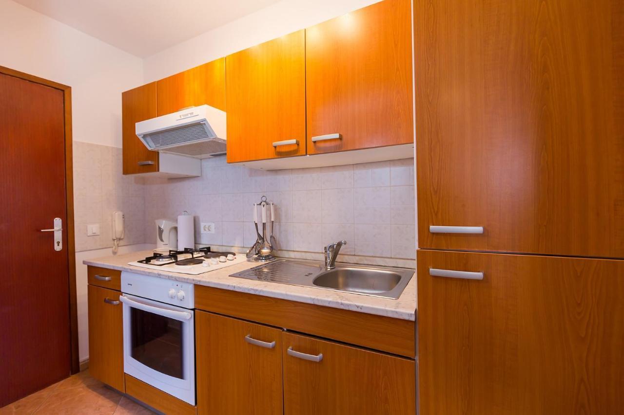 Apartments With A Swimming Pool Novigrad - 7078 Esterno foto